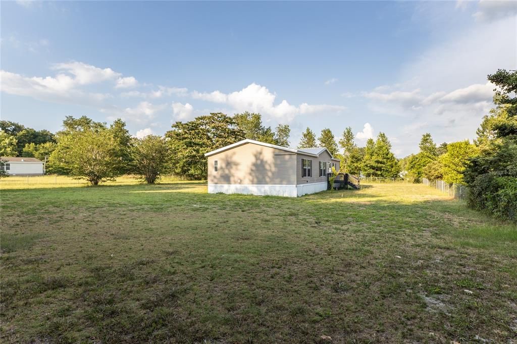 For Sale: $265,000 (3 beds, 2 baths, 1512 Square Feet)