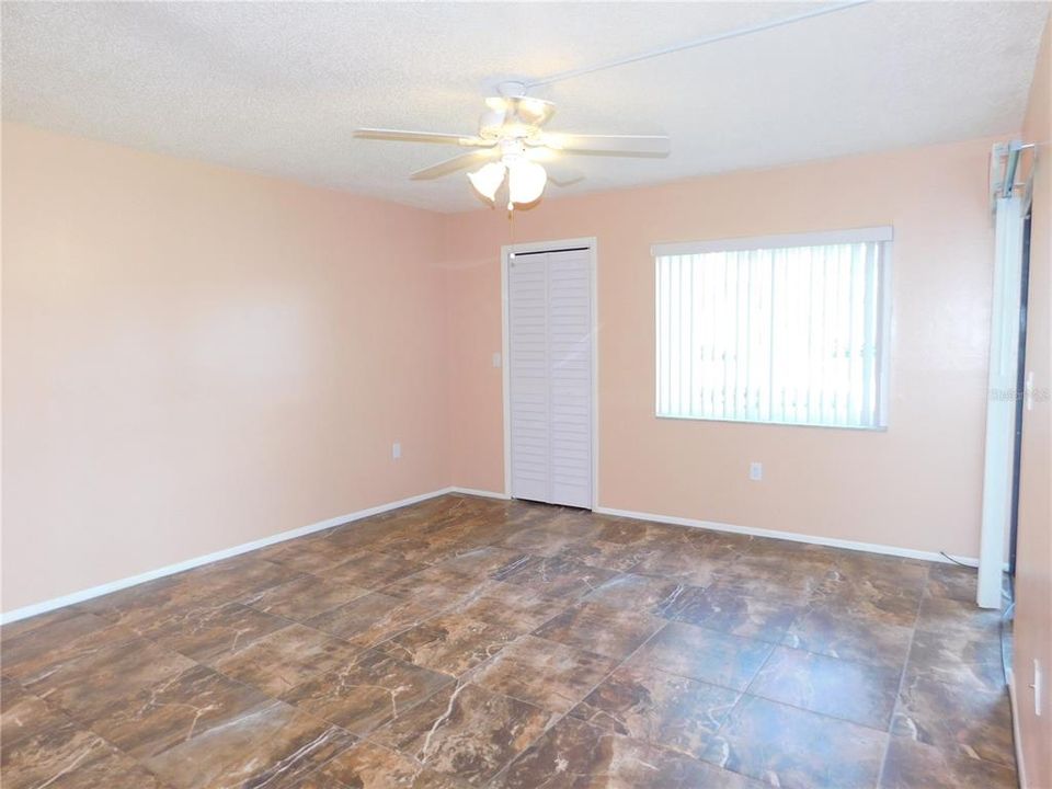 For Sale: $235,000 (2 beds, 2 baths, 1148 Square Feet)
