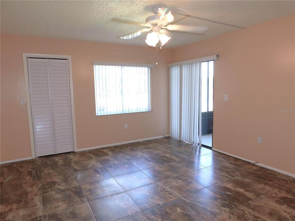 For Sale: $235,000 (2 beds, 2 baths, 1148 Square Feet)