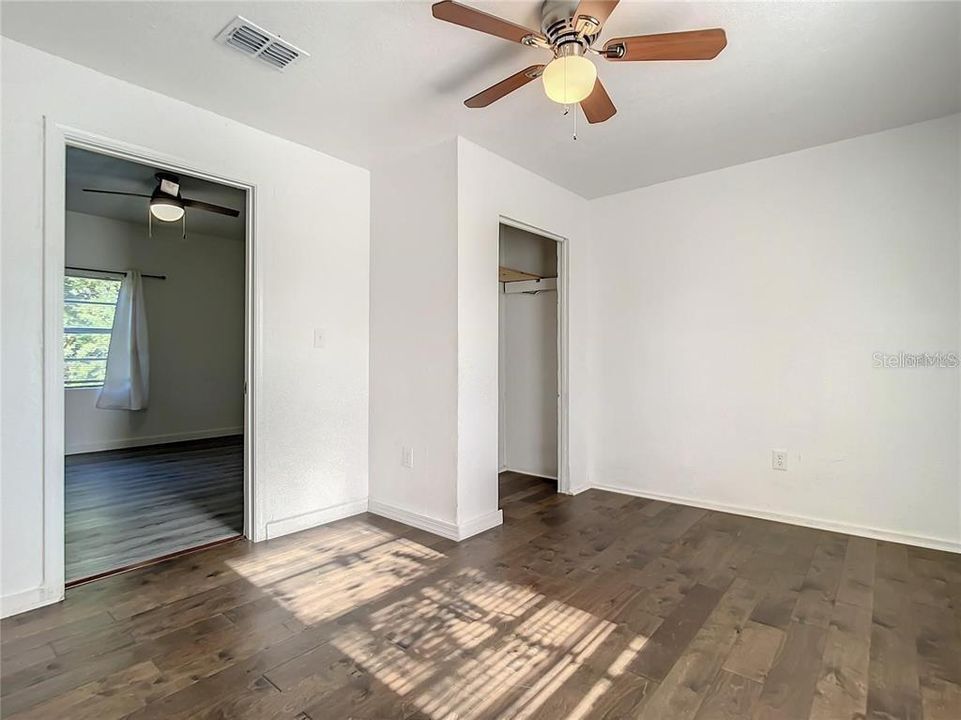 For Rent: $1,400 (2 beds, 1 baths, 850 Square Feet)