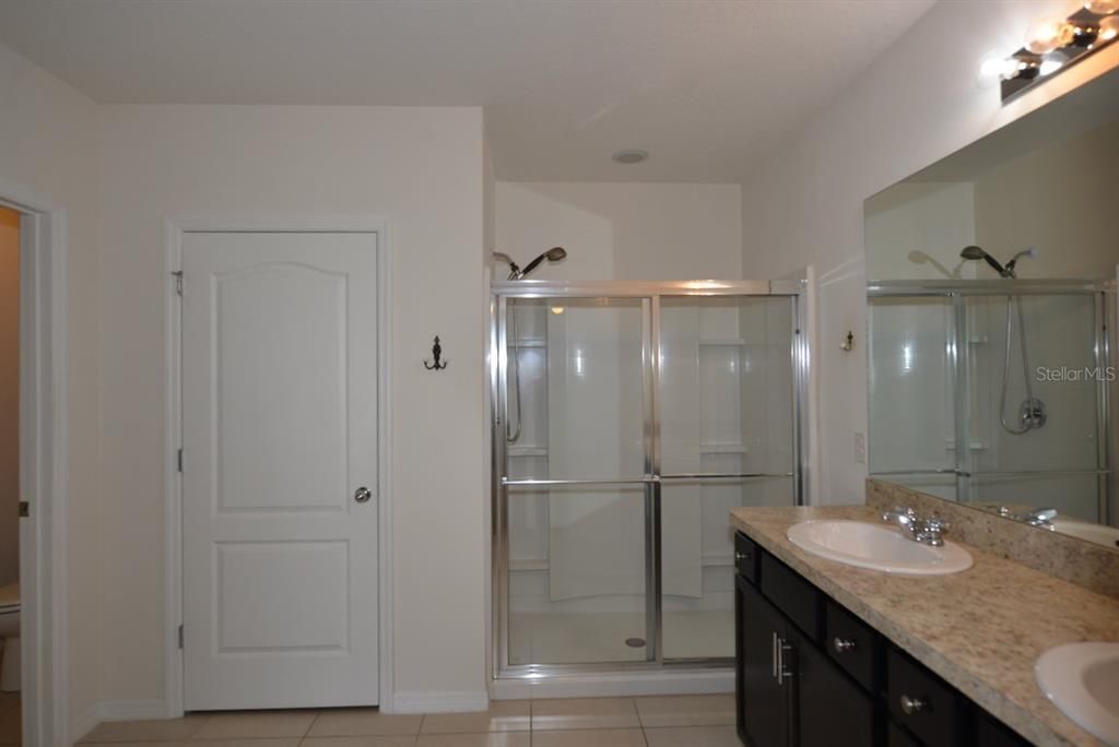 For Sale: $309,900 (3 beds, 2 baths, 1795 Square Feet)