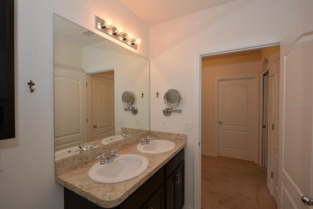 For Sale: $309,900 (3 beds, 2 baths, 1795 Square Feet)