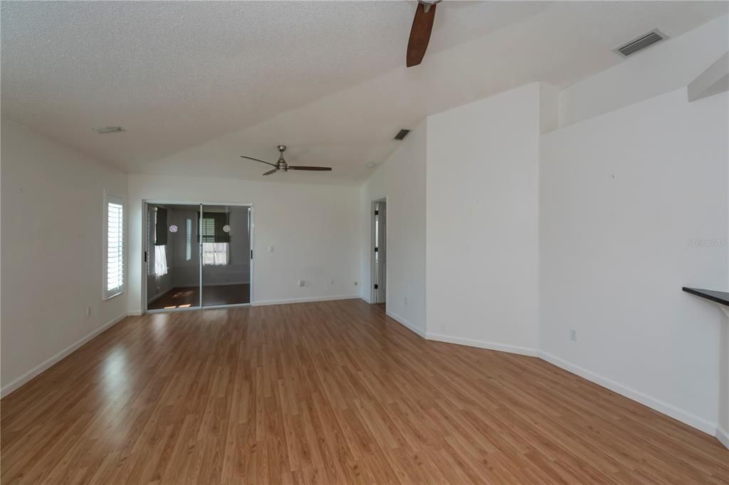 Great room to bonus room: family room, office, den: your choice!