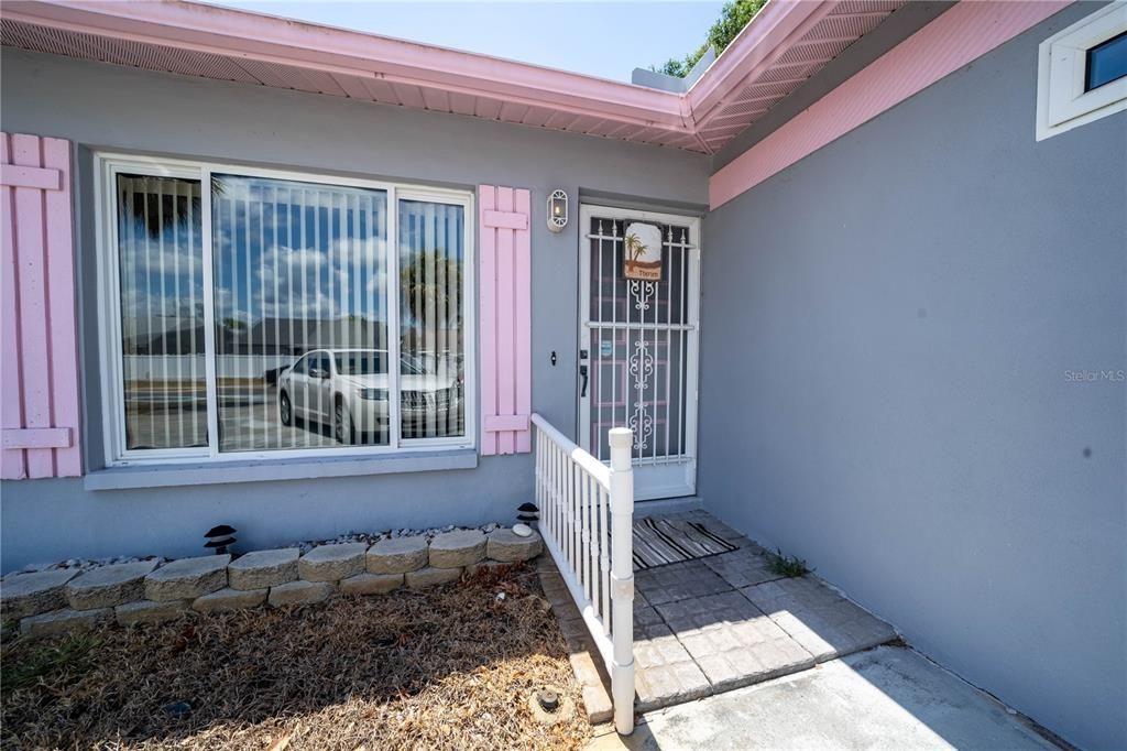 For Sale: $229,000 (2 beds, 2 baths, 1398 Square Feet)