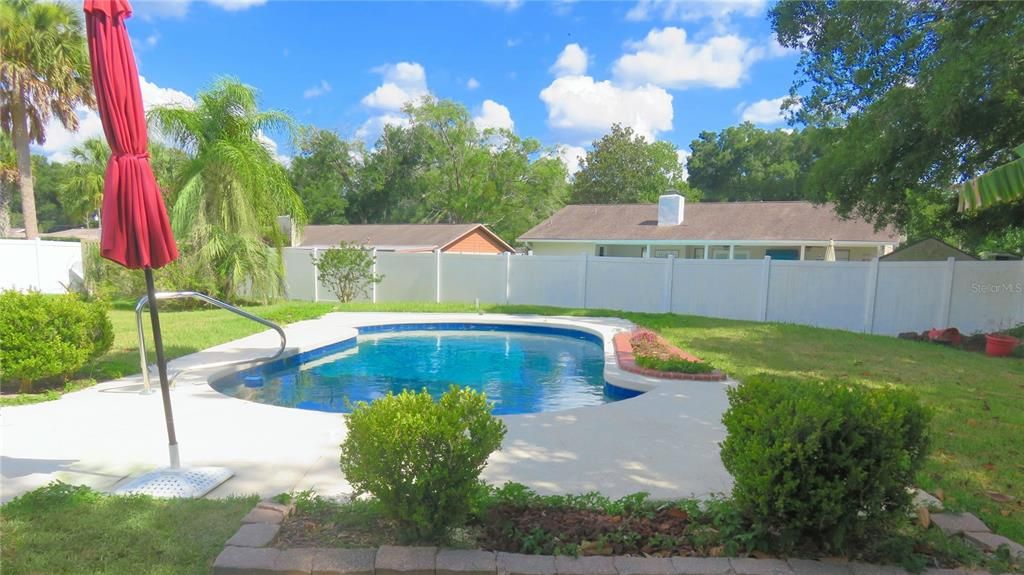 Private POOL, Backyard completely surrounded with PVC PRIVACY Fence