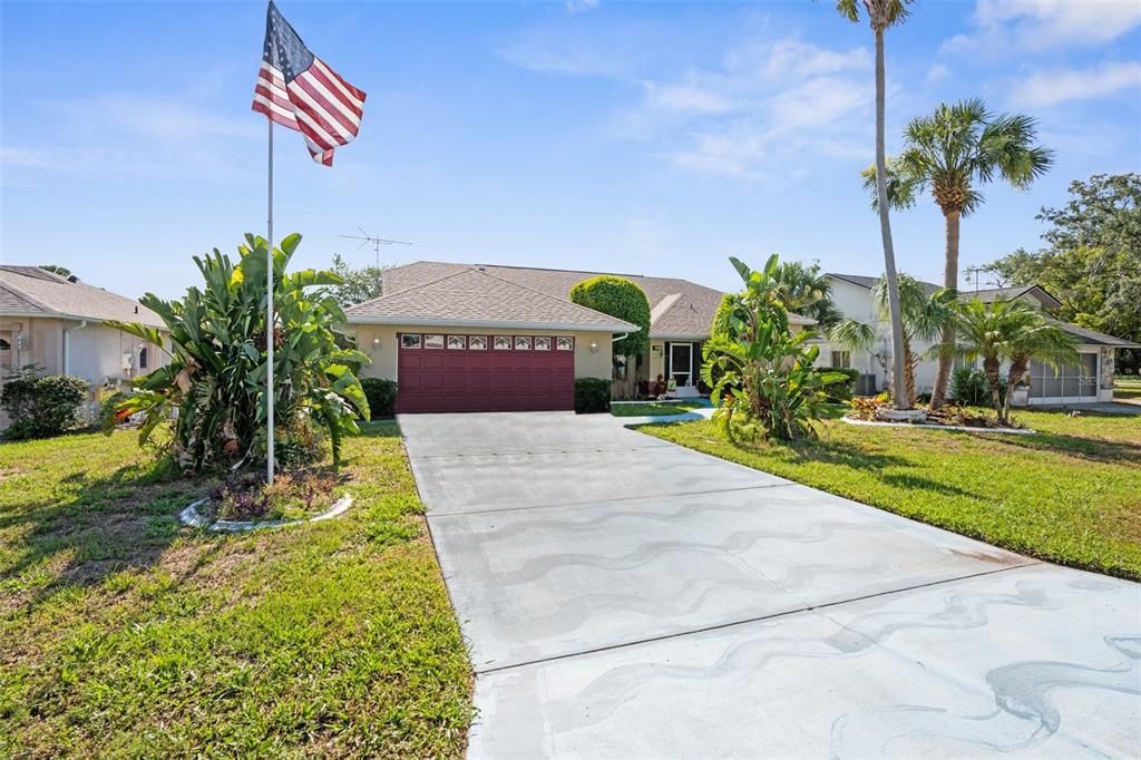 For Sale: $399,800 (3 beds, 2 baths, 1676 Square Feet)