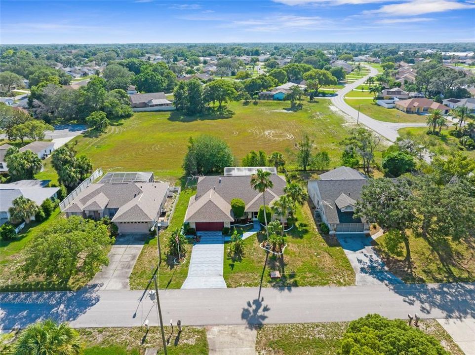 For Sale: $399,800 (3 beds, 2 baths, 1676 Square Feet)