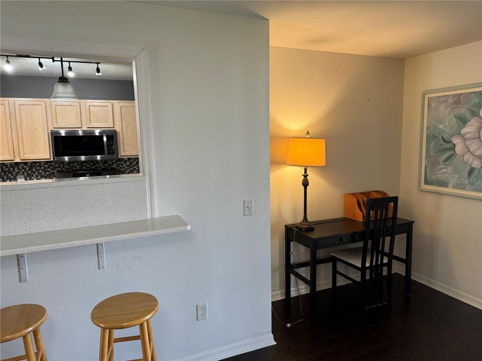 For Rent: $2,200 (2 beds, 2 baths, 1236 Square Feet)