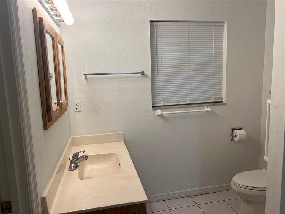 Suite Bathroom