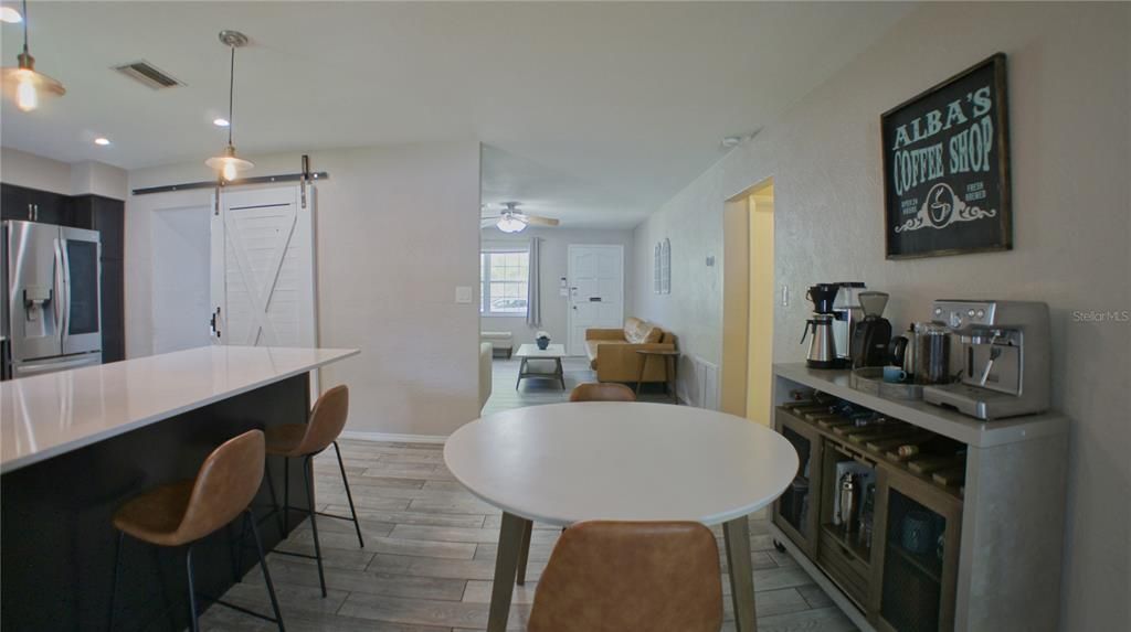 For Sale: $439,900 (2 beds, 2 baths, 1419 Square Feet)