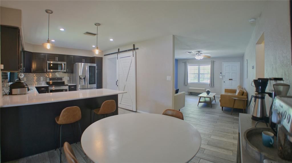 For Sale: $439,900 (2 beds, 2 baths, 1419 Square Feet)