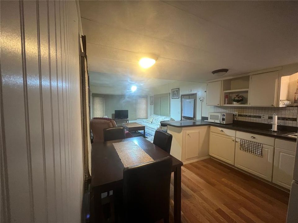 Dining/Kitchen