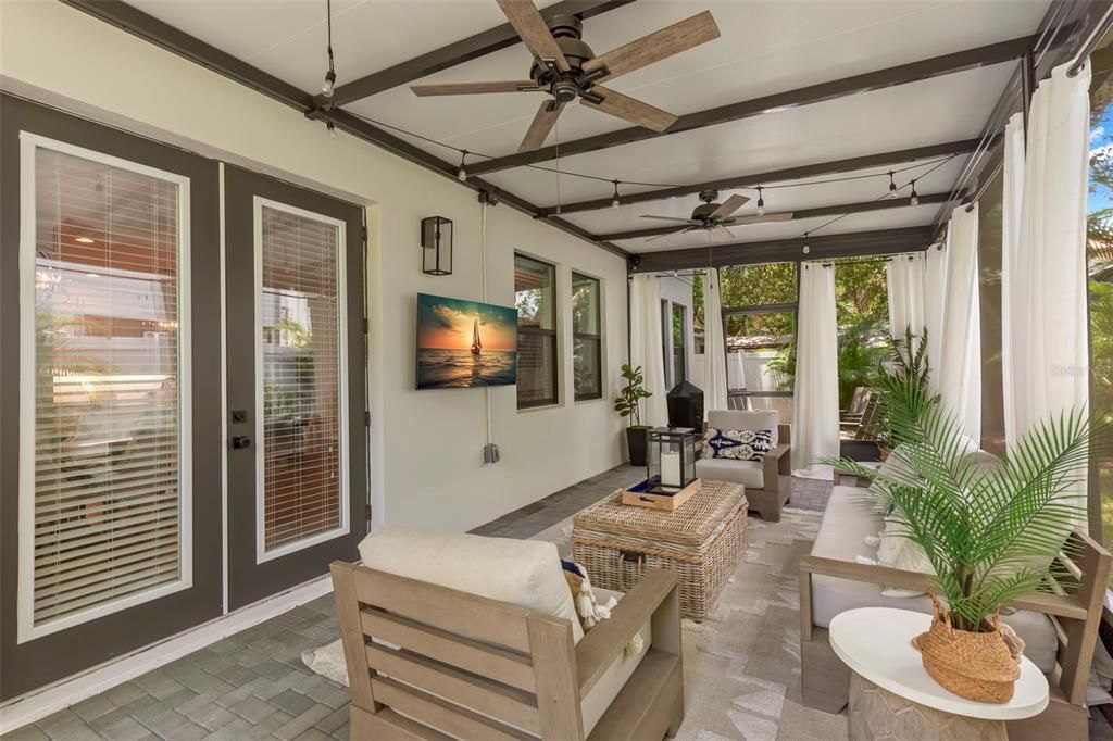 Active With Contract: $1,450,000 (5 beds, 3 baths, 3056 Square Feet)