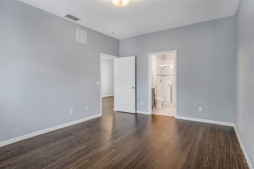 For Sale: $350,000 (3 beds, 2 baths, 1629 Square Feet)