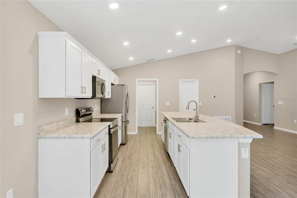 For Sale: $329,800 (4 beds, 2 baths, 1741 Square Feet)