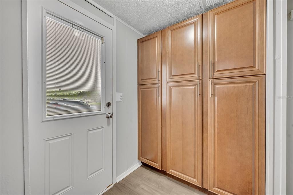 For Sale: $269,000 (2 beds, 2 baths, 1243 Square Feet)