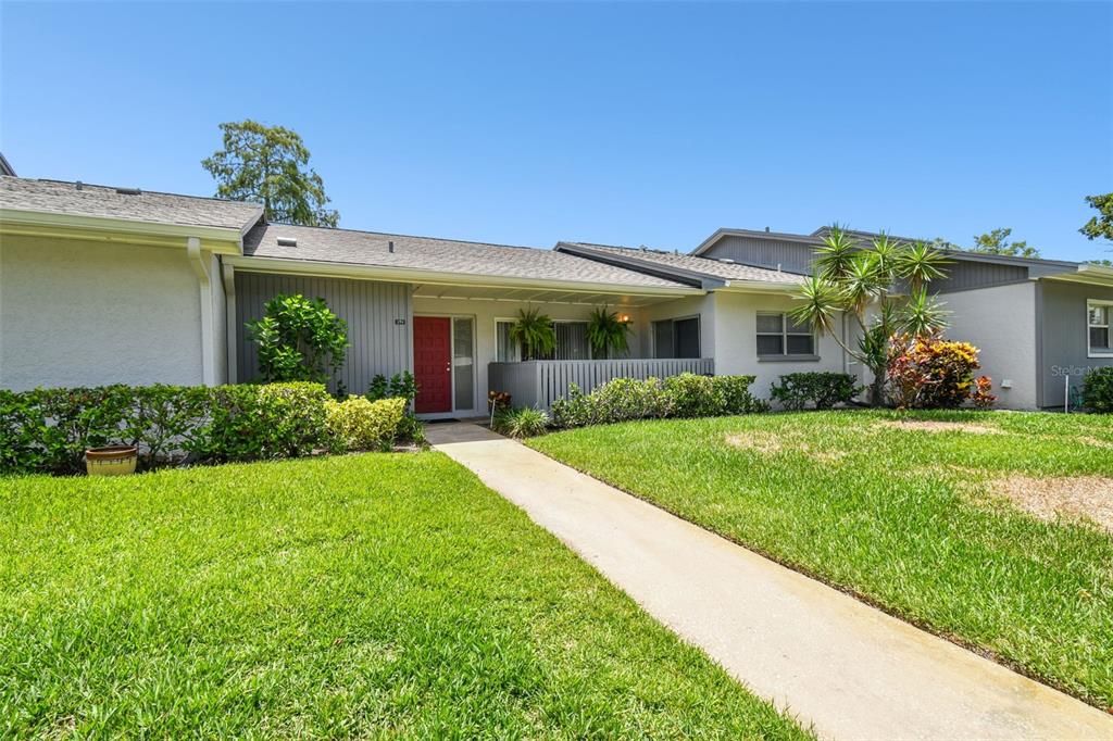 Maintenance Free Easy Living w/Fenced Front Porch