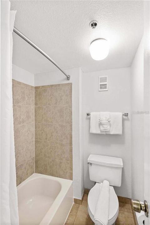 For Sale: $122,500 (2 beds, 2 baths, 759 Square Feet)