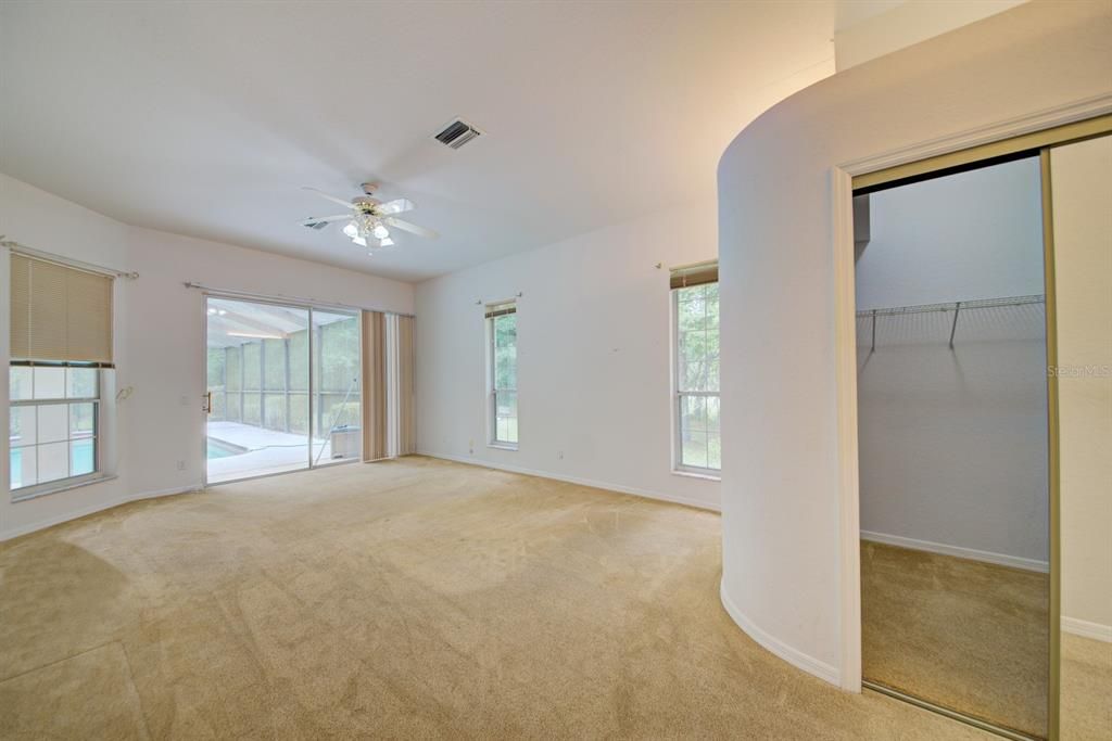 Active With Contract: $399,000 (3 beds, 3 baths, 2647 Square Feet)