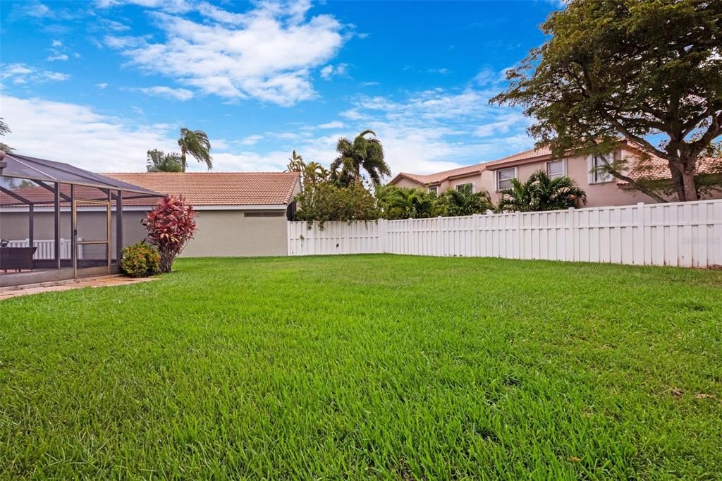 Active With Contract: $739,000 (4 beds, 2 baths, 2062 Square Feet)