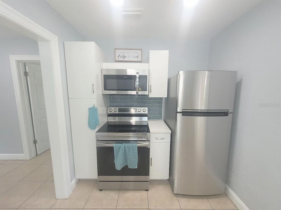 For Rent: $2,000 (2 beds, 1 baths, 660 Square Feet)