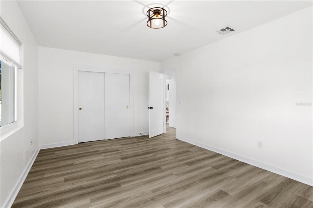 For Sale: $729,000 (3 beds, 2 baths, 1550 Square Feet)