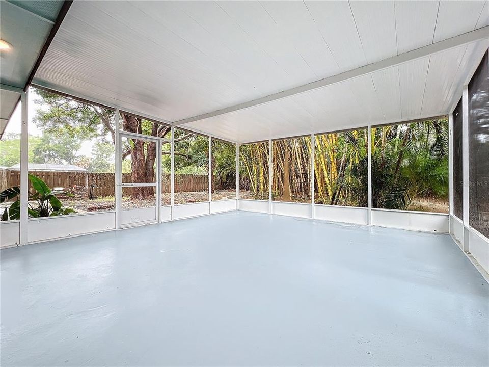 Enclosed porch patio