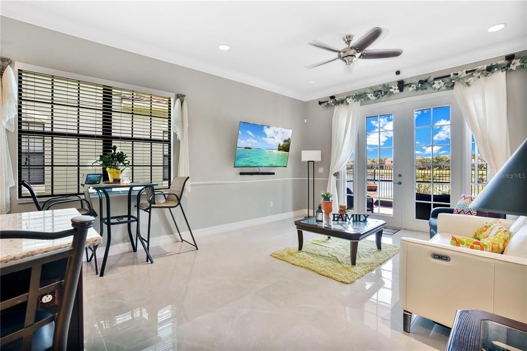 Eating area near Family room