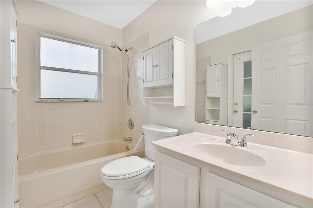 For Sale: $387,500 (3 beds, 2 baths, 1734 Square Feet)