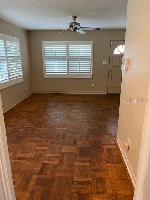 Recently Rented: $2,250 (3 beds, 1 baths, 1089 Square Feet)