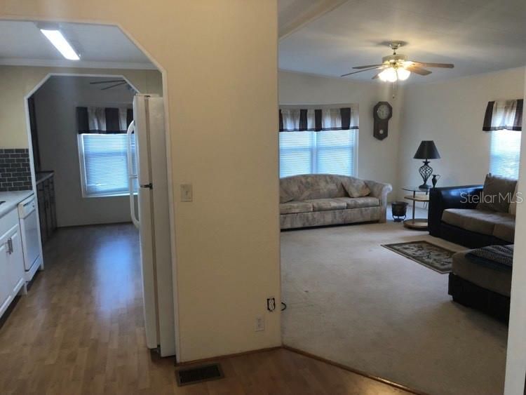 For Sale: $130,000 (2 beds, 2 baths, 1364 Square Feet)