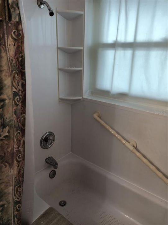 Tub/Shower Combo