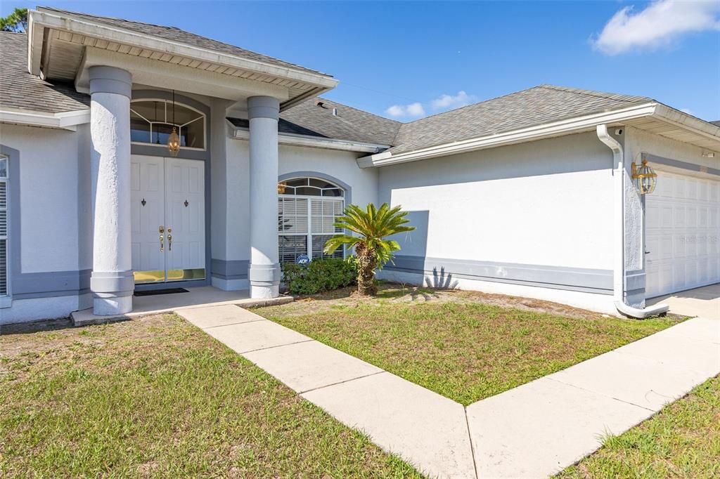 For Sale: $559,900 (4 beds, 2 baths, 2507 Square Feet)