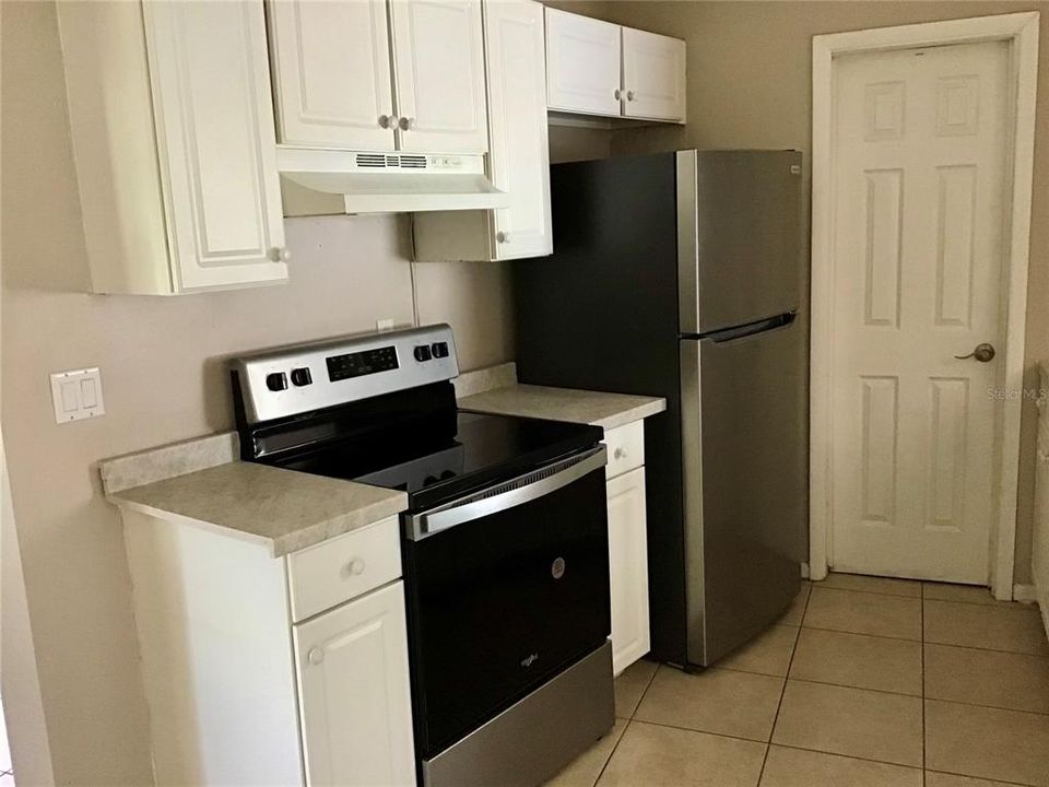 For Sale: $240,000 (2 beds, 1 baths, 1117 Square Feet)