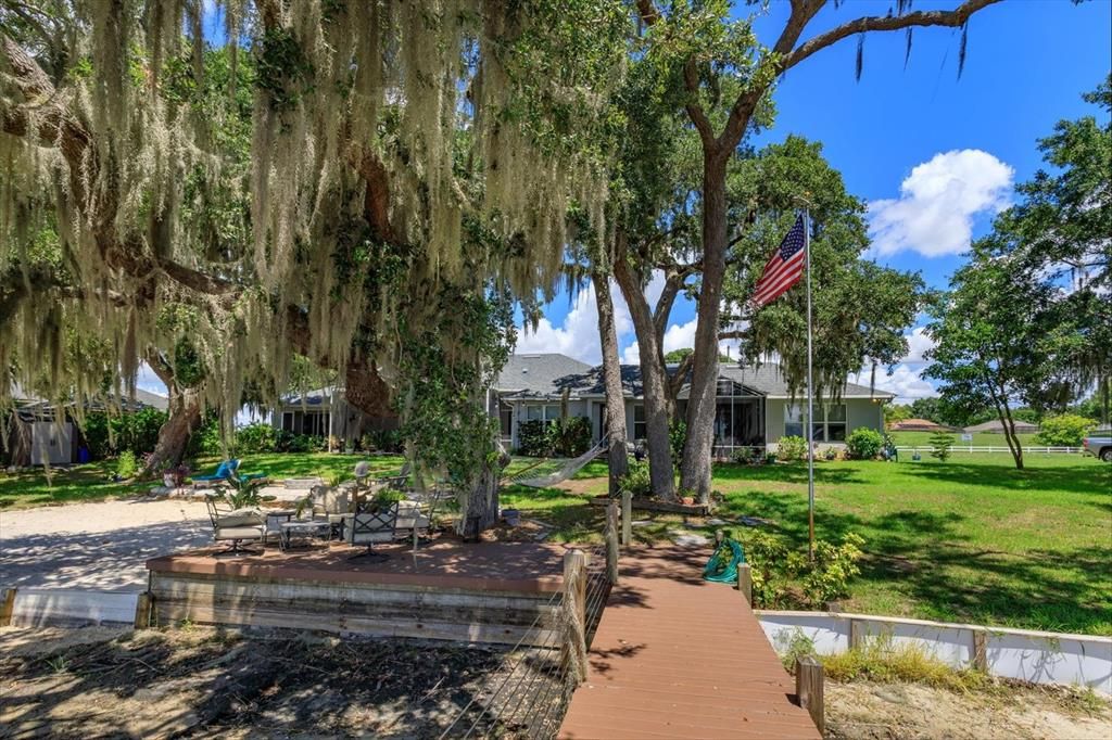 Sandy lake bottom on beautiful Lake Minneola.