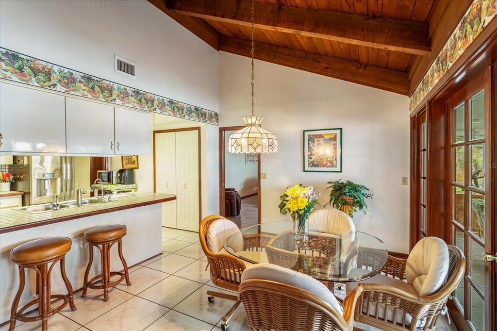 Breakfast Area with Pool & Lake View