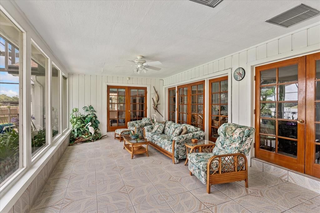 Florida Room / Enclosed Porch