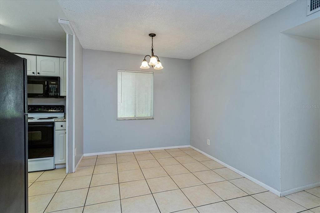 For Sale: $189,900 (2 beds, 1 baths, 1020 Square Feet)