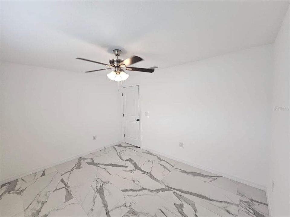 For Sale: $435,000 (4 beds, 2 baths, 1954 Square Feet)