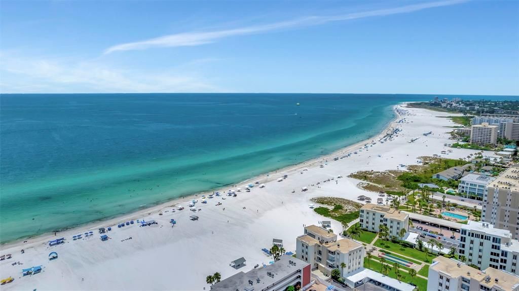 Siesta Beach to the West