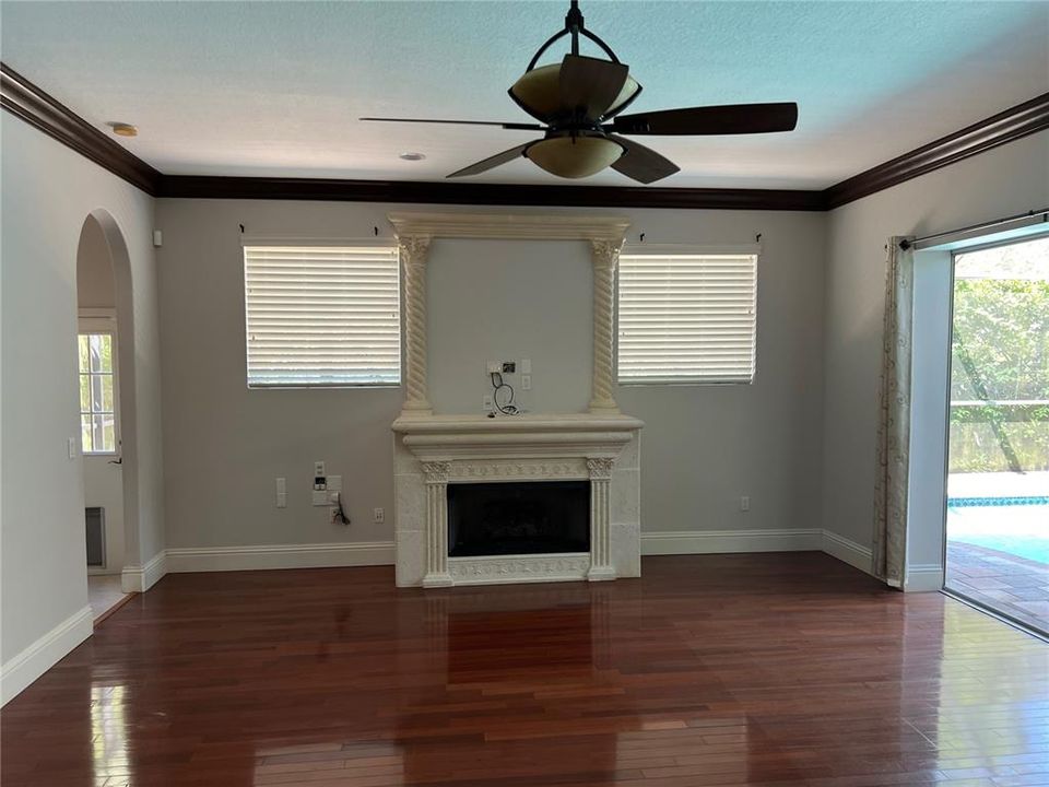 For Rent: $4,800 (4 beds, 4 baths, 3943 Square Feet)