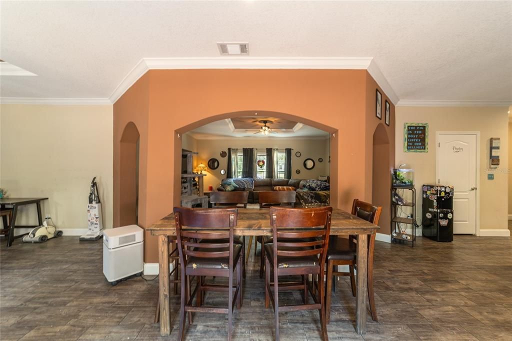 For Sale: $349,999 (4 beds, 2 baths, 2353 Square Feet)