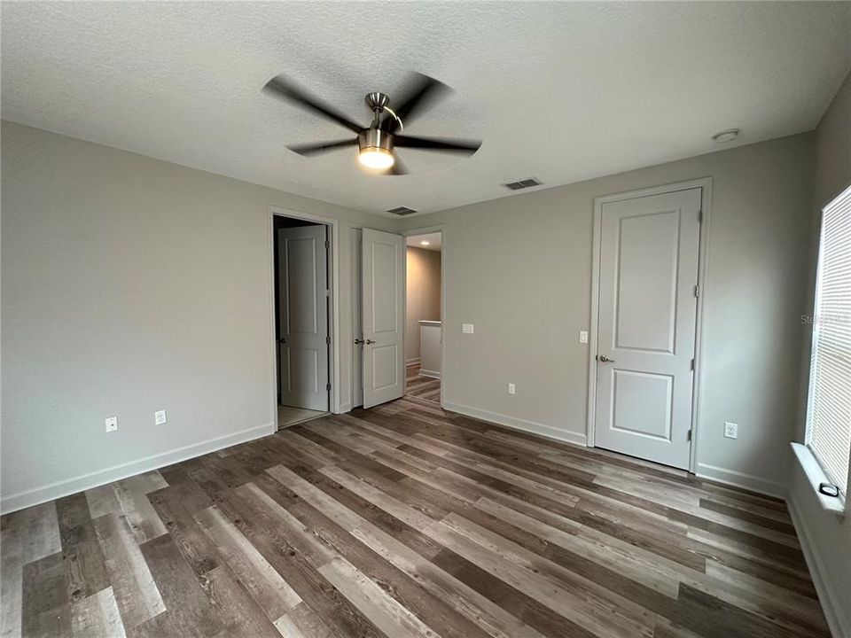 For Rent: $2,900 (3 beds, 3 baths, 1723 Square Feet)