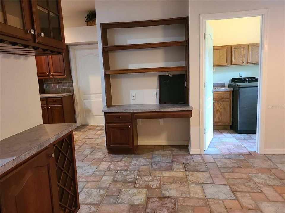 master bedrooms bathroom