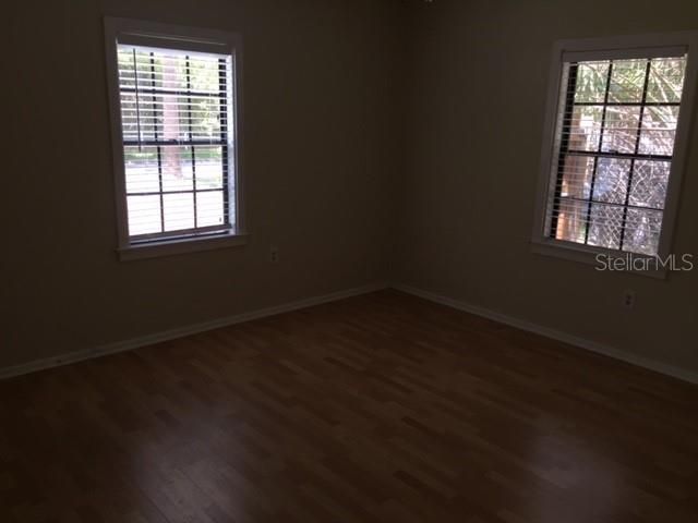 For Rent: $2,400 (3 beds, 2 baths, 1800 Square Feet)