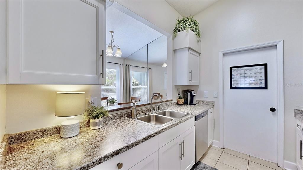 Active With Contract: $329,900 (3 beds, 2 baths, 1246 Square Feet)