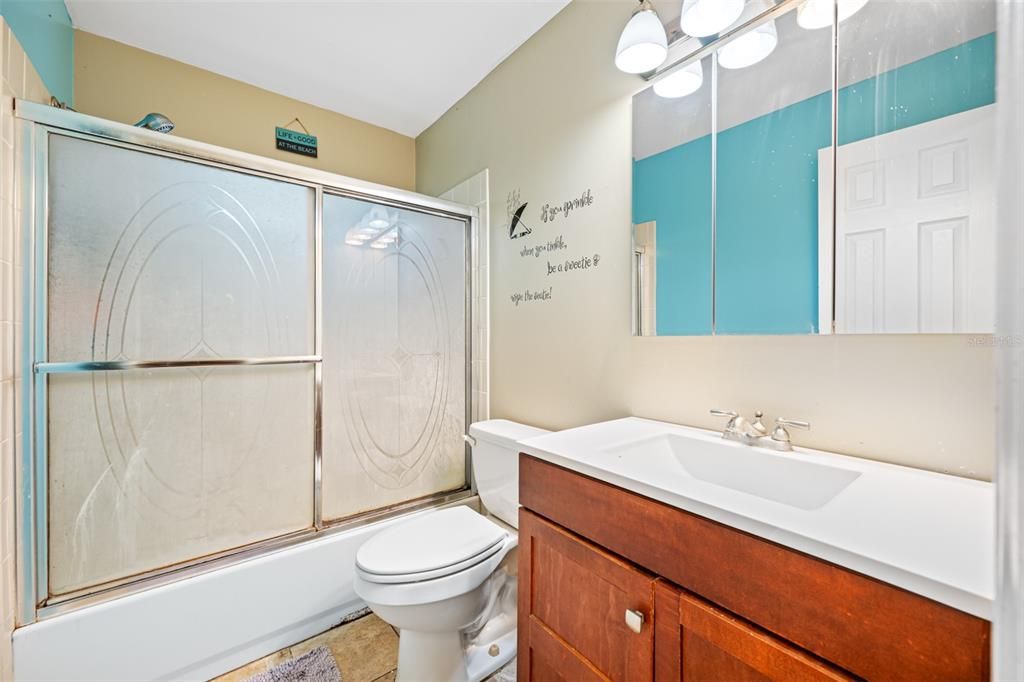 待售: $499,000 (4 贝兹, 2 浴室, 1635 平方英尺)