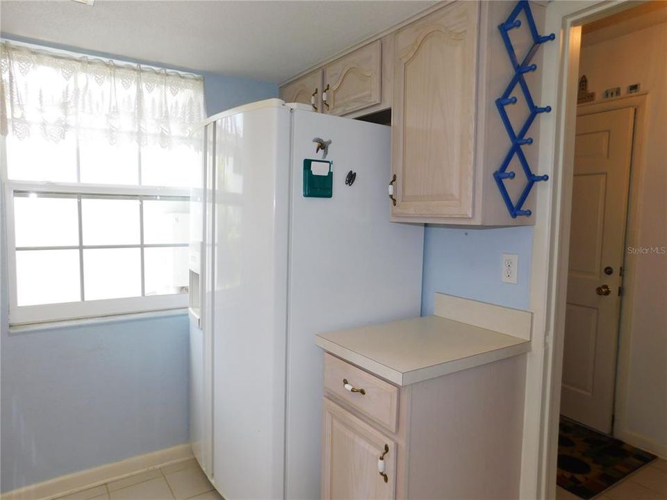 For Sale: $159,000 (2 beds, 2 baths, 1010 Square Feet)