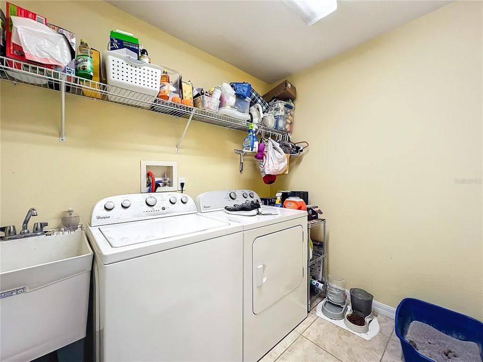 Indoor Laundry Rm