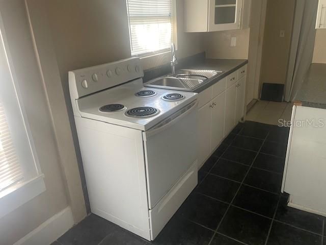 For Rent: $1,695 (2 beds, 1 baths, 1020 Square Feet)